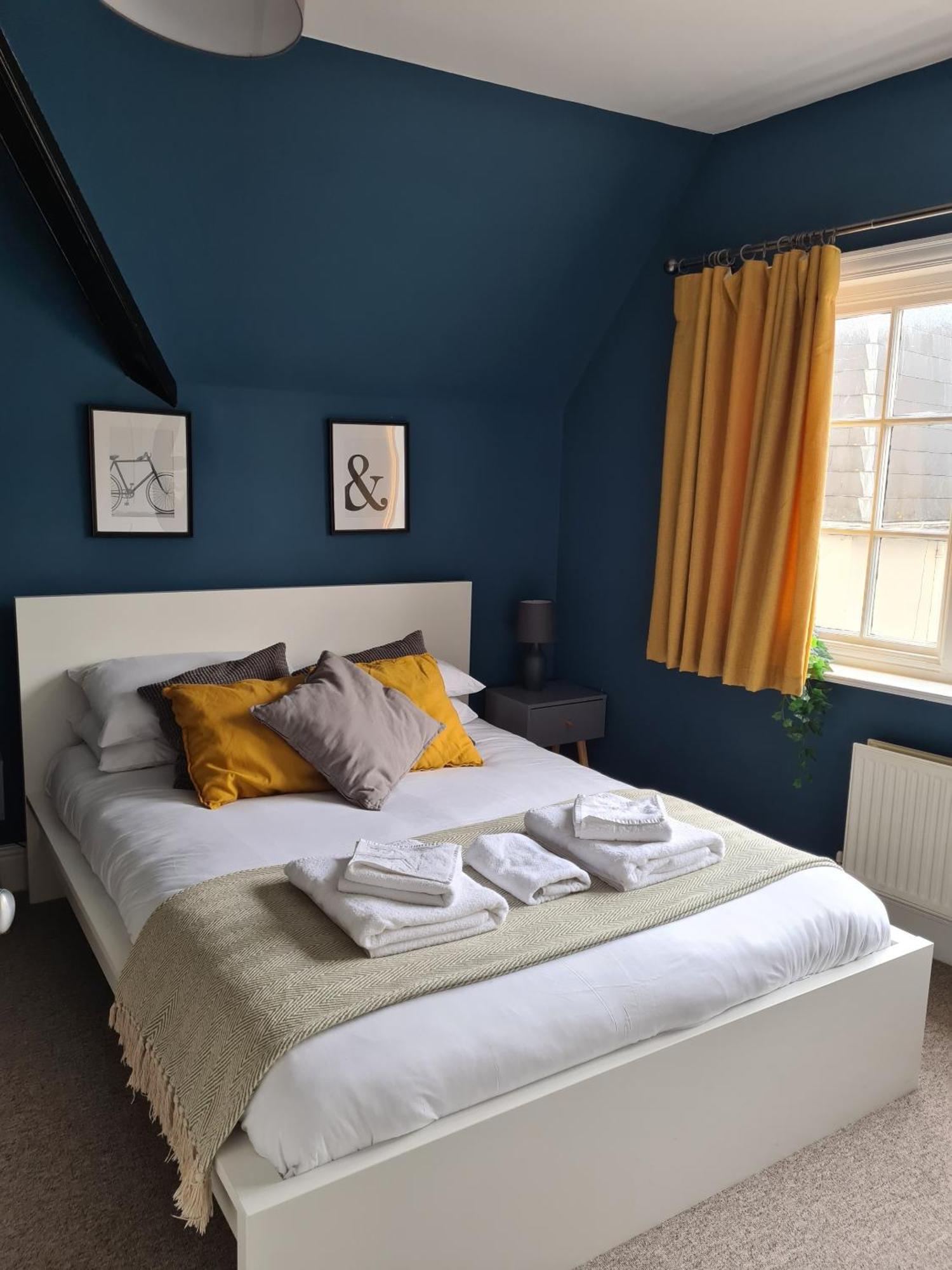 Pier View Studio Apartment Каус Екстериор снимка